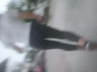 傍晚时间,一堆站街女,选了个妹子带小房间,超近视角看小穴,JB插入激情爆操1